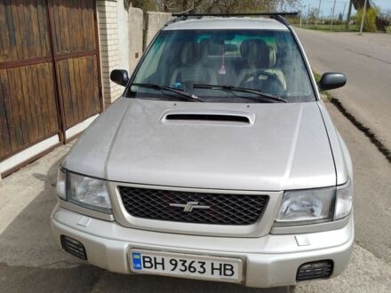 Сірий Субару Forester, об'ємом двигуна 2 л та пробігом 370 тис. км за 3500 $, фото 1 на Automoto.ua
