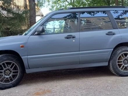 Сірий Субару Forester, об'ємом двигуна 2.5 л та пробігом 240 тис. км за 2700 $, фото 1 на Automoto.ua