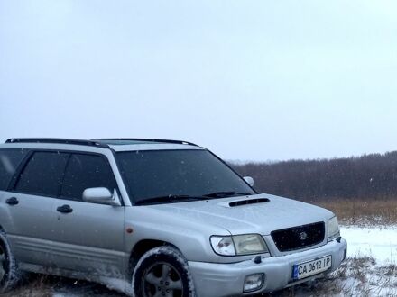 Сірий Субару Forester, об'ємом двигуна 2 л та пробігом 380 тис. км за 4900 $, фото 1 на Automoto.ua