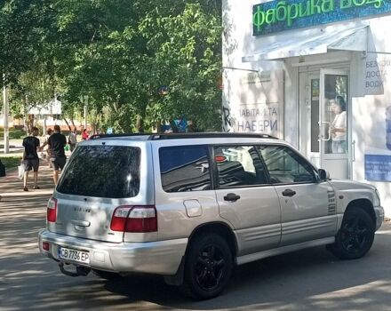 Серый Субару Форестер, объемом двигателя 2 л и пробегом 300 тыс. км за 4500 $, фото 1 на Automoto.ua