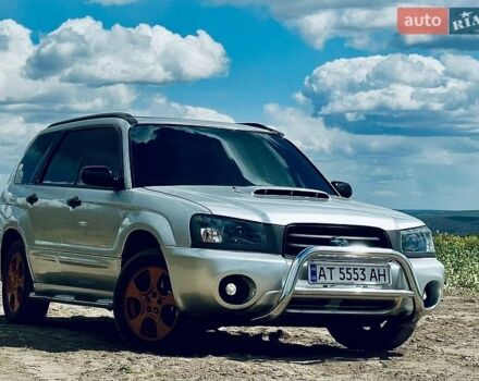 Серый Субару Форестер, объемом двигателя 2 л и пробегом 268 тыс. км за 5400 $, фото 1 на Automoto.ua