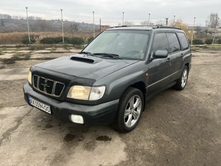 Серый Субару Форестер, объемом двигателя 2 л и пробегом 350 тыс. км за 4500 $, фото 1 на Automoto.ua