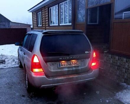 Серый Субару Форестер, объемом двигателя 2 л и пробегом 242 тыс. км за 5600 $, фото 1 на Automoto.ua