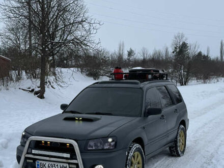 Сірий Субару Forester, об'ємом двигуна 2 л та пробігом 250 тис. км за 5200 $, фото 1 на Automoto.ua