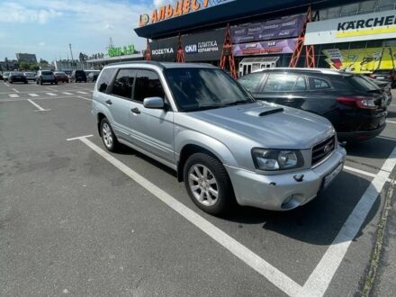 Сірий Субару Forester, об'ємом двигуна 2 л та пробігом 200 тис. км за 3899 $, фото 1 на Automoto.ua