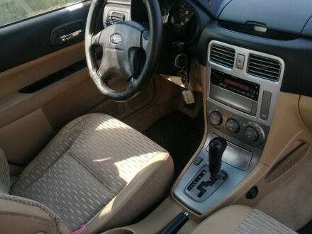 Сірий Субару Forester, об'ємом двигуна 2 л та пробігом 290 тис. км за 5700 $, фото 1 на Automoto.ua