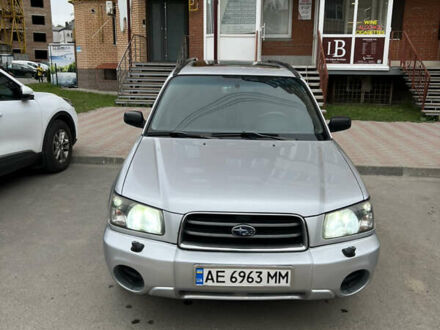 Субару Форестер 2004 в Тернополе на Automoto.ua Серый Субару Форестер, объемом двигателя 1.99 л и пробегом 216 тыс. км за 5500 $, фото 1 на Automoto.ua