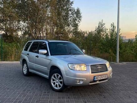 Субару Forester 2005 у Дніпро (Дніпропетровську) на Automoto.ua Сірий Субару Forester, об'ємом двигуна 1.99 л та пробігом 182 тис. км за 7399 $, фото 1 на Automoto.ua
