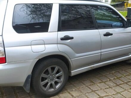 Сірий Субару Forester, об'ємом двигуна 2 л та пробігом 370 тис. км за 6000 $, фото 1 на Automoto.ua