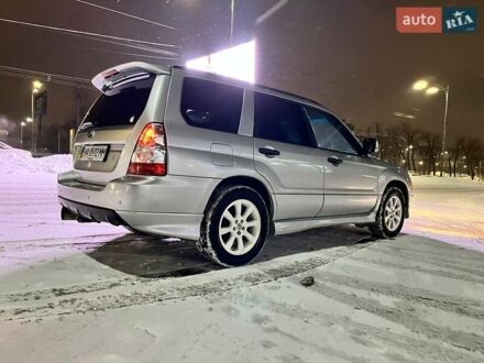 Сірий Субару Forester, об'ємом двигуна 2 л та пробігом 174 тис. км за 10000 $, фото 1 на Automoto.ua