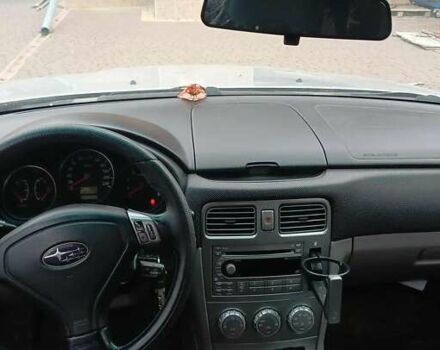 Серый Субару Форестер, объемом двигателя 2 л и пробегом 261 тыс. км за 4800 $, фото 1 на Automoto.ua