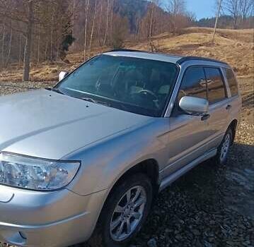 Серый Субару Форестер, объемом двигателя 2 л и пробегом 395 тыс. км за 6100 $, фото 1 на Automoto.ua