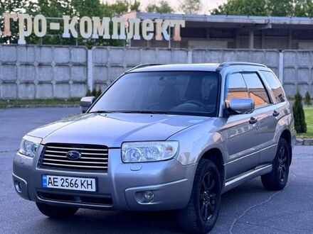 Серый Субару Форестер, объемом двигателя 2 л и пробегом 250 тыс. км за 6200 $, фото 1 на Automoto.ua