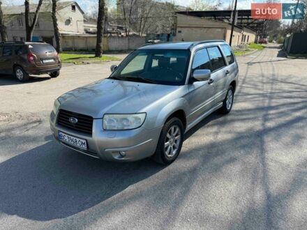 Сірий Субару Forester, об'ємом двигуна 1.99 л та пробігом 290 тис. км за 4999 $, фото 1 на Automoto.ua