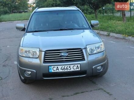 Серый Субару Форестер, объемом двигателя 2 л и пробегом 275 тыс. км за 6200 $, фото 1 на Automoto.ua