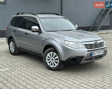 Сірий Субару Forester, об'ємом двигуна 1.99 л та пробігом 210 тис. км за 7500 $, фото 1 на Automoto.ua