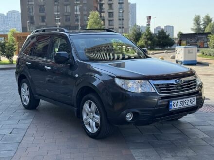 Субару Forester 2008 у Києві на Automoto.ua Сірий Субару Forester, об'ємом двигуна 2.5 л та пробігом 267 тис. км за 7600 $, фото 1 на Automoto.ua