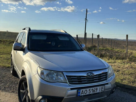 Серый Субару Форестер, объемом двигателя 1.99 л и пробегом 201 тыс. км за 7800 $, фото 1 на Automoto.ua