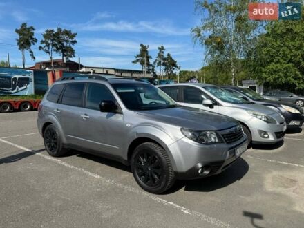 Сірий Субару Forester, об'ємом двигуна 2.46 л та пробігом 240 тис. км за 7777 $, фото 1 на Automoto.ua