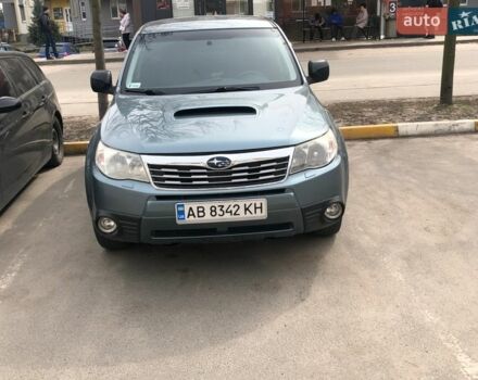 Серый Субару Форестер, объемом двигателя 2 л и пробегом 300 тыс. км за 7200 $, фото 1 на Automoto.ua