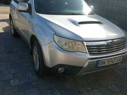 Сірий Субару Forester, об'ємом двигуна 2 л та пробігом 166 тис. км за 6000 $, фото 1 на Automoto.ua
