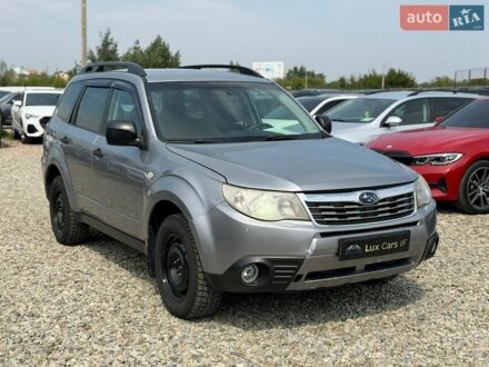 Сірий Субару Forester, об'ємом двигуна 1.99 л та пробігом 254 тис. км за 5500 $, фото 1 на Automoto.ua