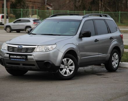 Серый Субару Форестер, объемом двигателя 2 л и пробегом 49 тыс. км за 11500 $, фото 1 на Automoto.ua