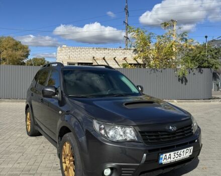 Серый Субару Форестер, объемом двигателя 2.5 л и пробегом 255 тыс. км за 7999 $, фото 1 на Automoto.ua