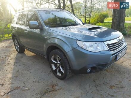 Сірий Субару Forester, об'ємом двигуна 2.5 л та пробігом 218 тис. км за 9900 $, фото 1 на Automoto.ua