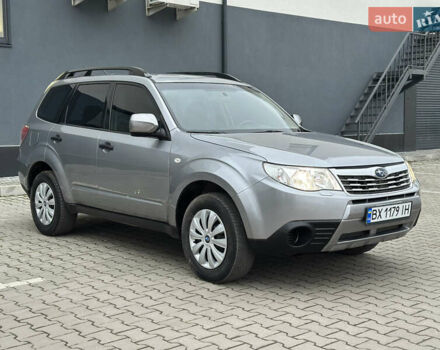 Серый Субару Форестер, объемом двигателя 1.99 л и пробегом 210 тыс. км за 7300 $, фото 1 на Automoto.ua