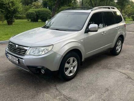 Сірий Субару Forester, об'ємом двигуна 2 л та пробігом 250 тис. км за 8400 $, фото 1 на Automoto.ua