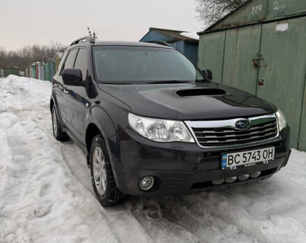 Серый Субару Форестер, объемом двигателя 2 л и пробегом 247 тыс. км за 8500 $, фото 1 на Automoto.ua
