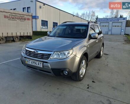 Сірий Субару Forester, об'ємом двигуна 2.5 л та пробігом 104 тис. км за 10500 $, фото 1 на Automoto.ua