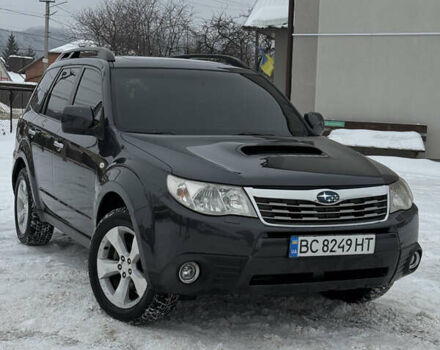 Серый Субару Форестер, объемом двигателя 2 л и пробегом 241 тыс. км за 8600 $, фото 1 на Automoto.ua