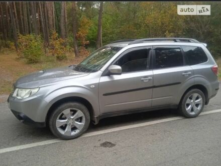 Сірий Субару Forester, об'ємом двигуна 2 л та пробігом 215 тис. км за 4500 $, фото 1 на Automoto.ua