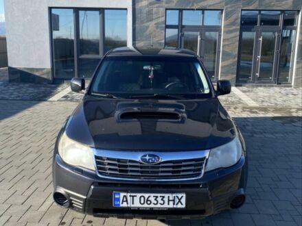 Серый Субару Форестер, объемом двигателя 2 л и пробегом 286 тыс. км за 7300 $, фото 1 на Automoto.ua