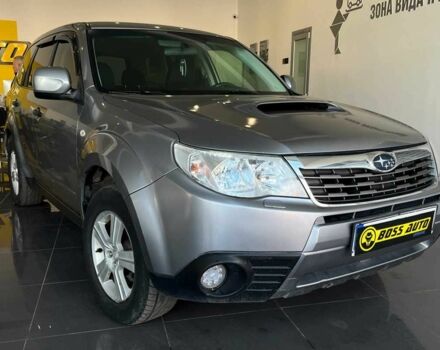 Серый Субару Форестер, объемом двигателя 2 л и пробегом 252 тыс. км за 7500 $, фото 1 на Automoto.ua