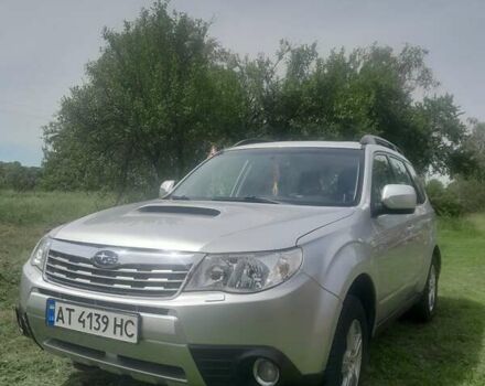 Сірий Субару Forester, об'ємом двигуна 2 л та пробігом 236 тис. км за 8800 $, фото 1 на Automoto.ua