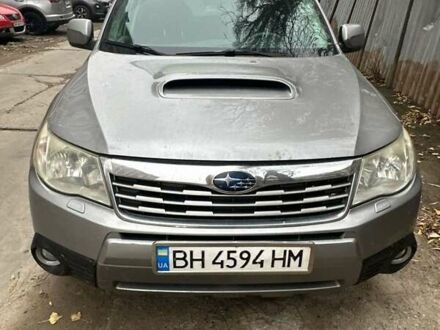 Серый Субару Форестер, объемом двигателя 2 л и пробегом 181 тыс. км за 5000 $, фото 1 на Automoto.ua