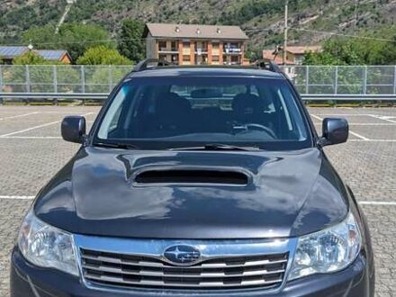 Субару Forester 2010 у Дніпро (Дніпропетровську) на Automoto.ua Сірий Субару Forester, об'ємом двигуна 1.99 л та пробігом 207 тис. км за 8845 $, фото 1 на Automoto.ua