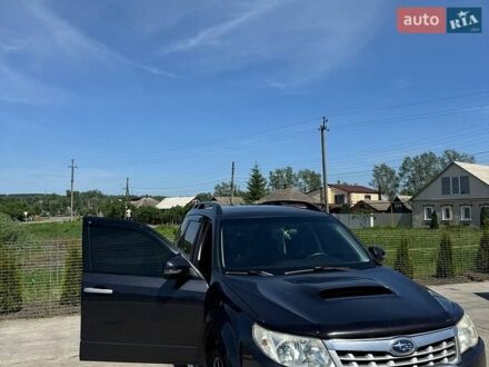 Сірий Субару Forester, об'ємом двигуна 2 л та пробігом 365 тис. км за 8200 $, фото 1 на Automoto.ua