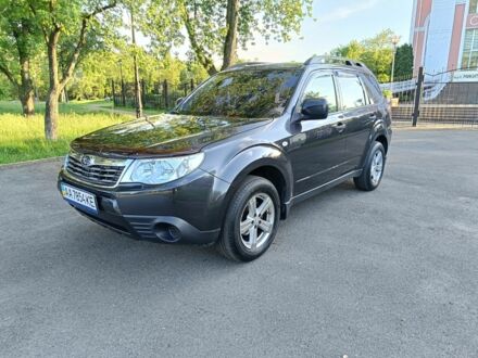 Субару Forester 2010 у Києві на Automoto.ua Сірий Субару Forester, об'ємом двигуна 2 л та пробігом 174 тис. км за 8900 $, фото 1 на Automoto.ua