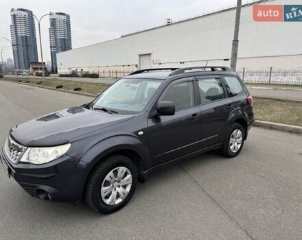 Серый Субару Форестер, объемом двигателя 1.99 л и пробегом 153 тыс. км за 10200 $, фото 1 на Automoto.ua