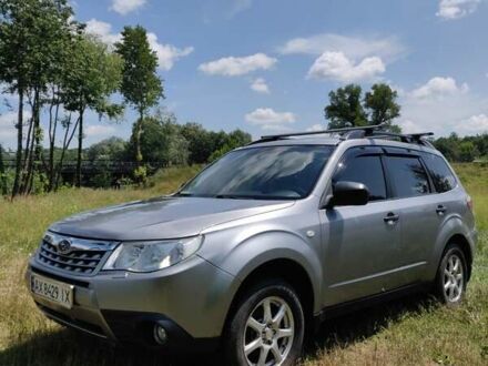 Сірий Субару Forester, об'ємом двигуна 1.99 л та пробігом 187 тис. км за 10500 $, фото 1 на Automoto.ua