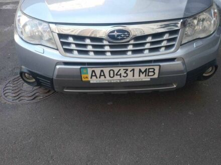 Серый Субару Форестер, объемом двигателя 2 л и пробегом 230 тыс. км за 9000 $, фото 1 на Automoto.ua