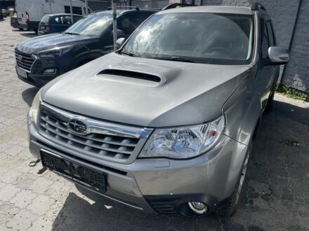 Субару Форестер 2011 в Луцке на Automoto.ua Серый Субару Форестер, объемом двигателя 0 л и пробегом 180 тыс. км за 2900 $, фото 1 на Automoto.ua
