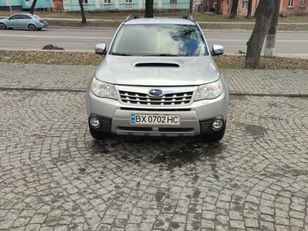 Сірий Субару Forester, об'ємом двигуна 2 л та пробігом 221 тис. км за 10000 $, фото 1 на Automoto.ua