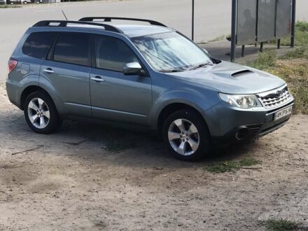 Сірий Субару Forester, об'ємом двигуна 2 л та пробігом 227 тис. км за 9000 $, фото 1 на Automoto.ua
