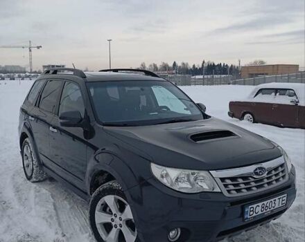 Серый Субару Форестер, объемом двигателя 2 л и пробегом 310 тыс. км за 10000 $, фото 1 на Automoto.ua