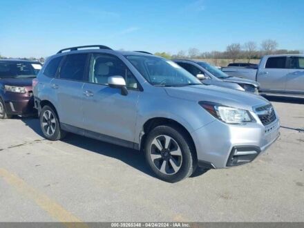 Сірий Субару Forester, об'ємом двигуна 2.5 л та пробігом 42 тис. км за 3700 $, фото 1 на Automoto.ua